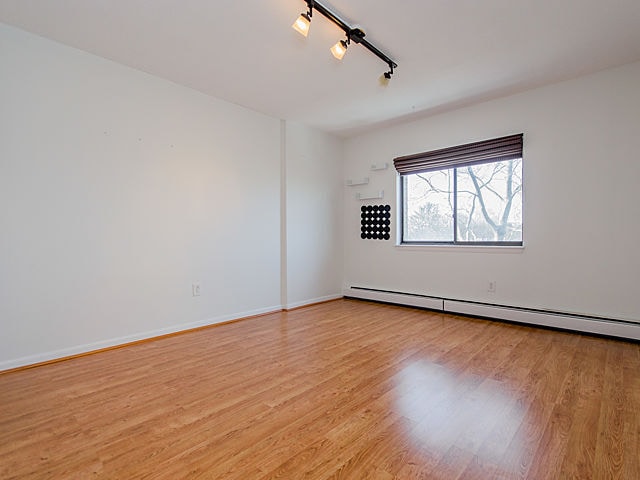 Building Photo - 164 Galen St