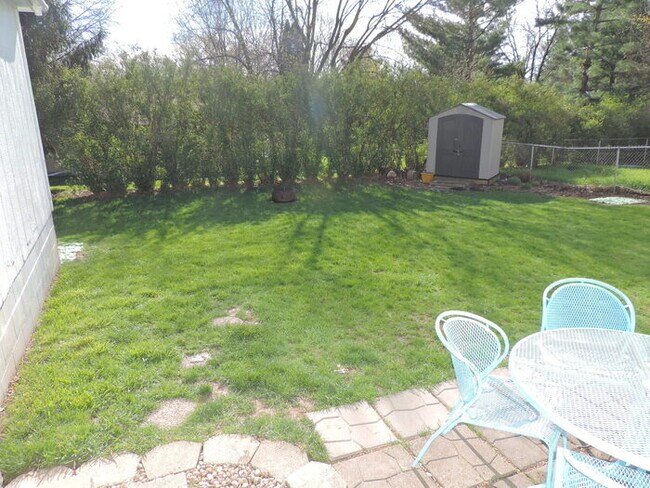 Building Photo - $1,650 | 3 Bedroom, 1 Bathroom House | Pet Friendly* | Available for August 1st, 2026 Move In!