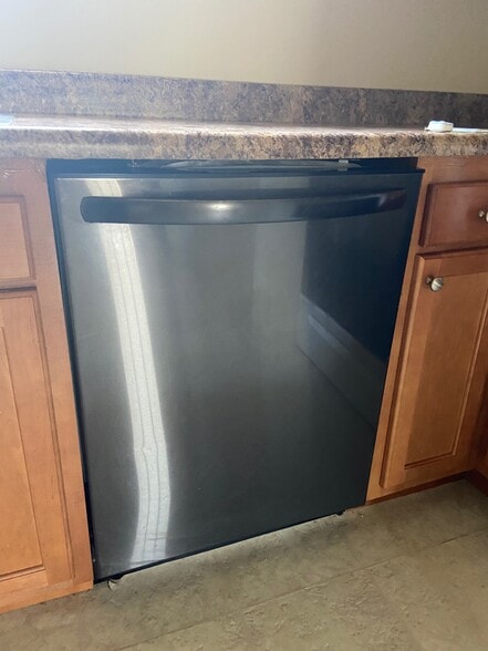 Building Photo - 816 trustway ct