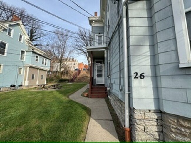 Building Photo - 26 Conklin St