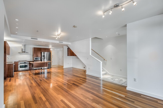 Building Photo - The Meriwether