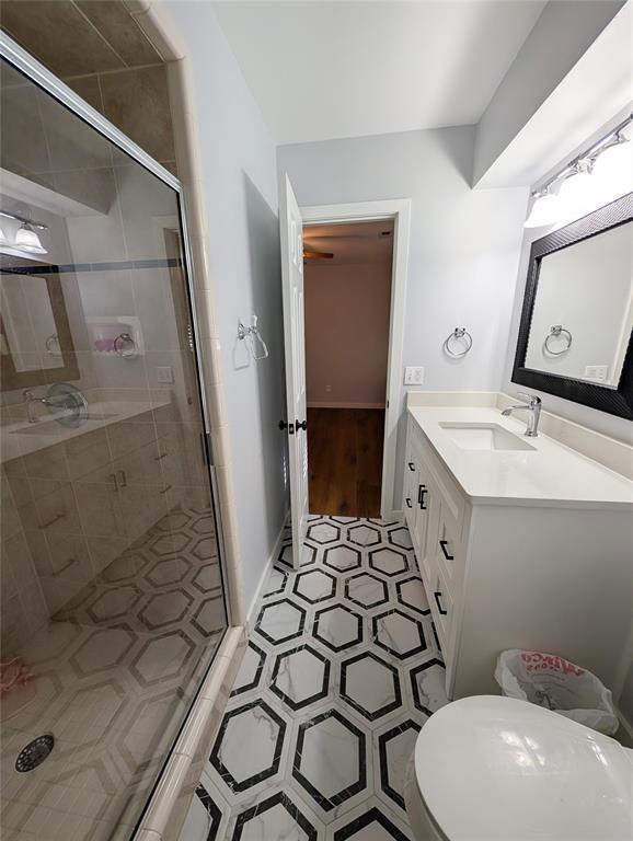 Building Photo - 3500 Bella Vista Dr