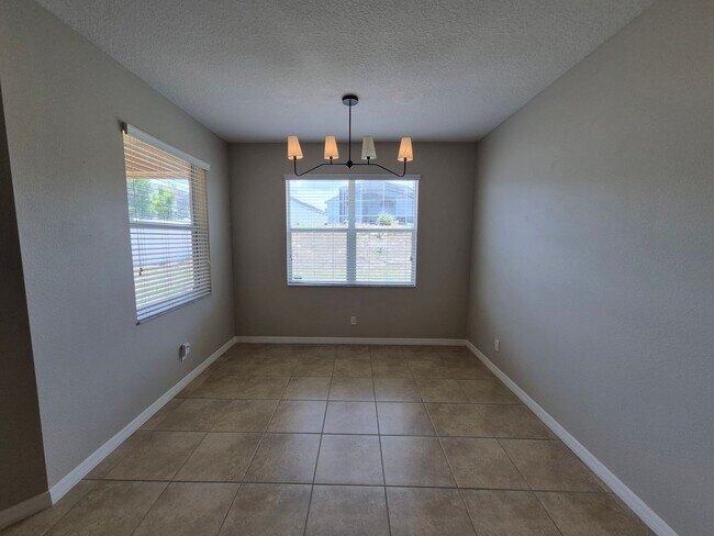 Building Photo - 309 Vizcay Way