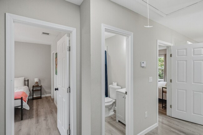 Building Photo - 830 Porter St