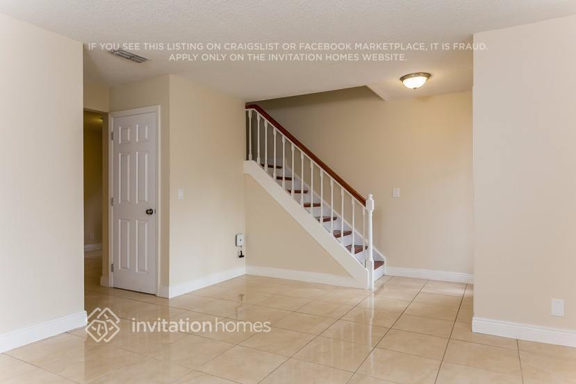 Building Photo - 5879 Rambler Rose Way