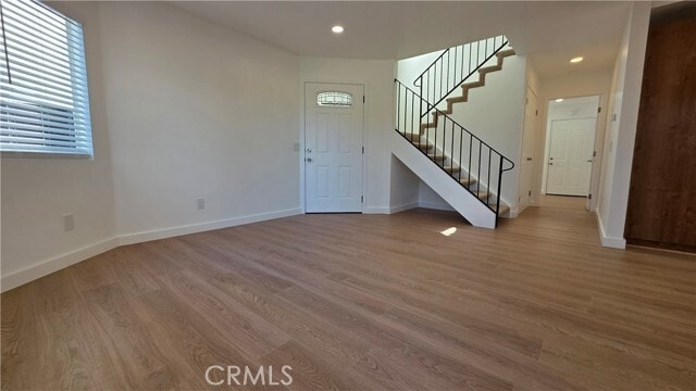 Building Photo - 210 S Paulsen Ave