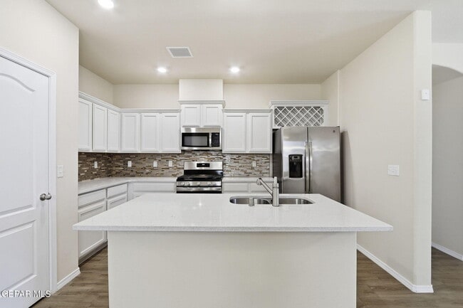 Building Photo - 12253 Desert Dove Ave