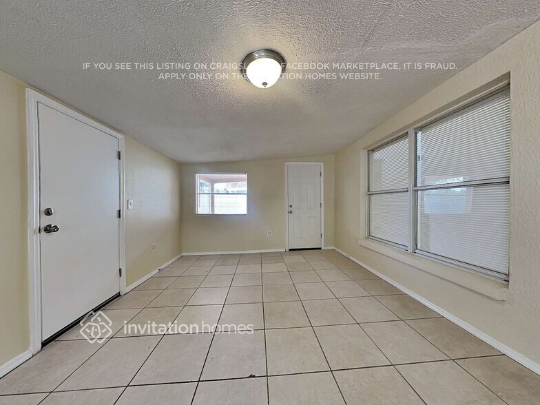 Building Photo - 1605 Elk Spring Dr