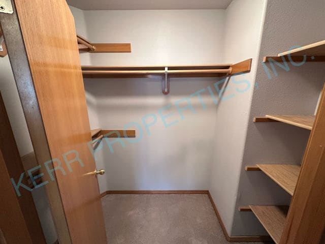 Building Photo - 15837 Jade Glen Ave