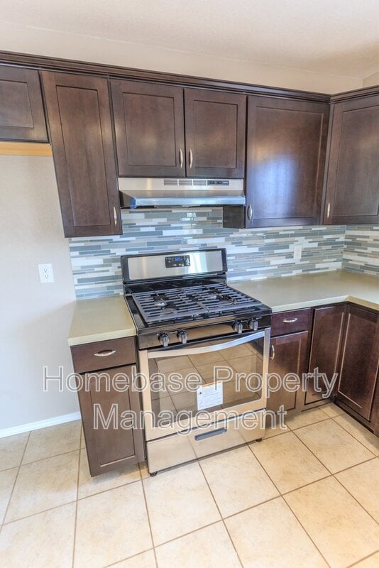 Building Photo - 5206 Foothills Dr