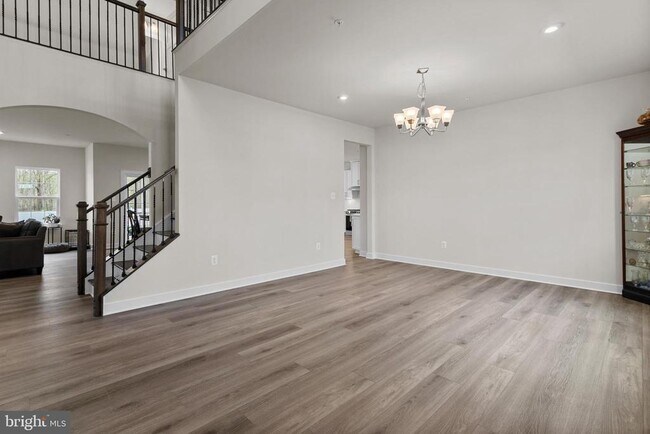 Building Photo - 12105 Empire Ln