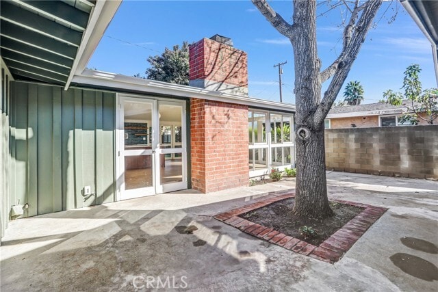 Building Photo - 1891 Wright St