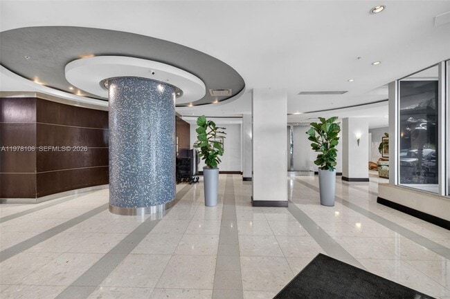 Building Photo - 3801 S Ocean Dr