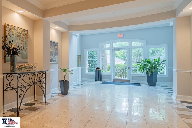 Building Photo - Gated Community In The Heart of Buckhead.