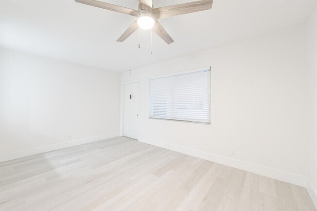 Building Photo - 1720 NW 37th St