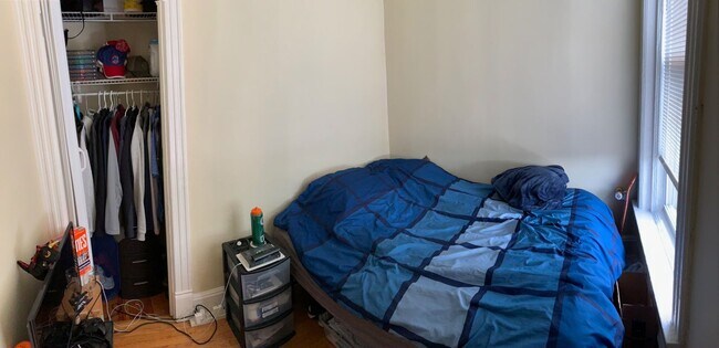 Building Photo - DePaul University 4 - Bedroom 2-Bath