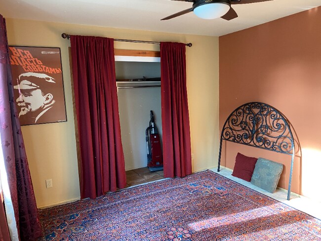 Building Photo - 203 Howard St