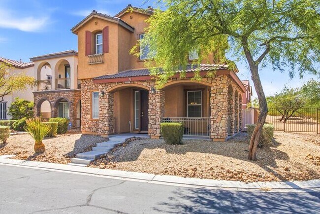 Building Photo - Spacious Mountains Edge Home with 4 Bedrooms & 2-Car Garage