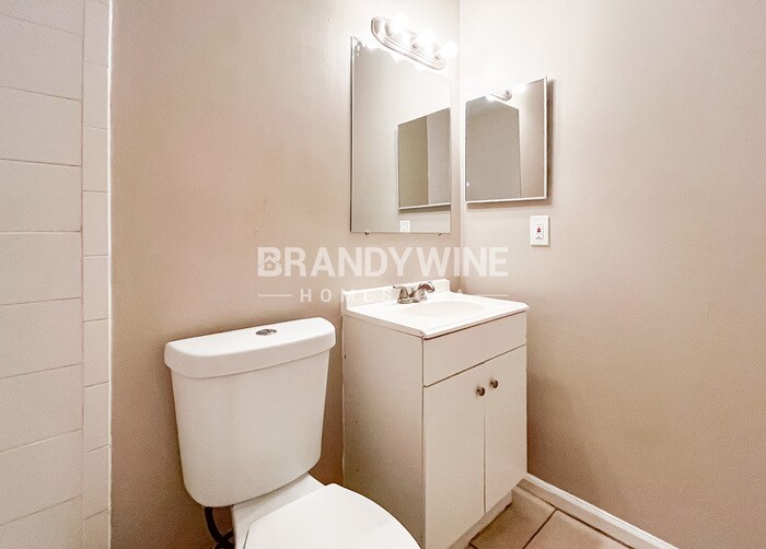 Building Photo - 3931 Hunters Lake Cir W