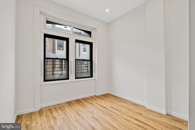 Building Photo - 1718 Edgley St