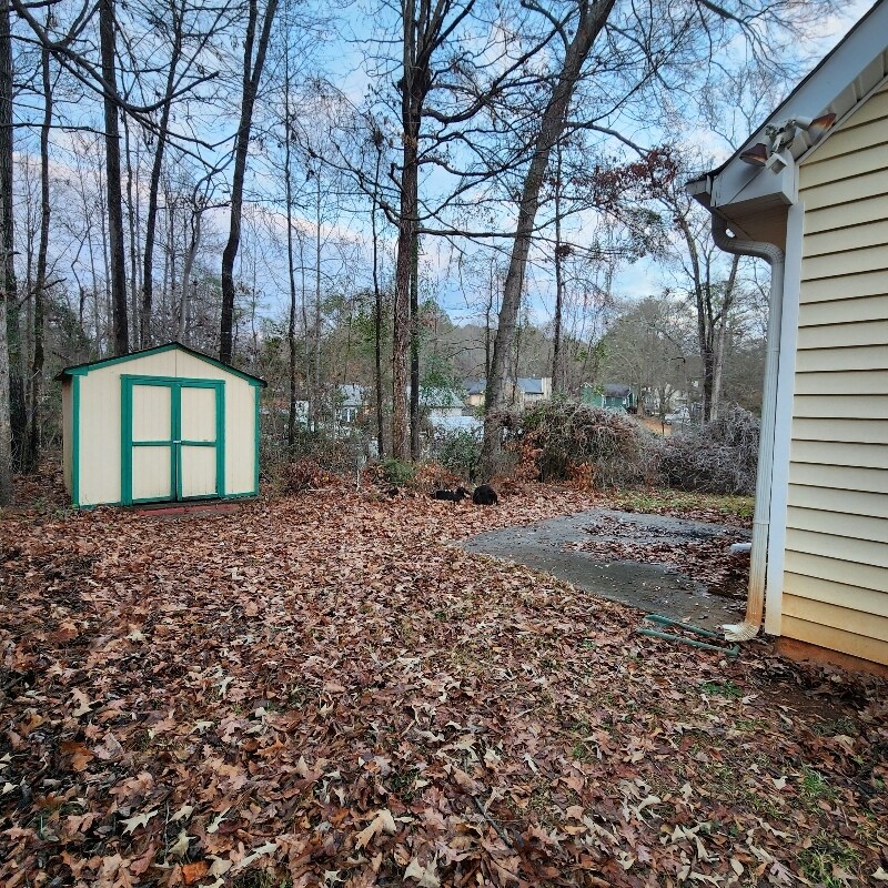 Building Photo - 200 Glynn Addy Dr