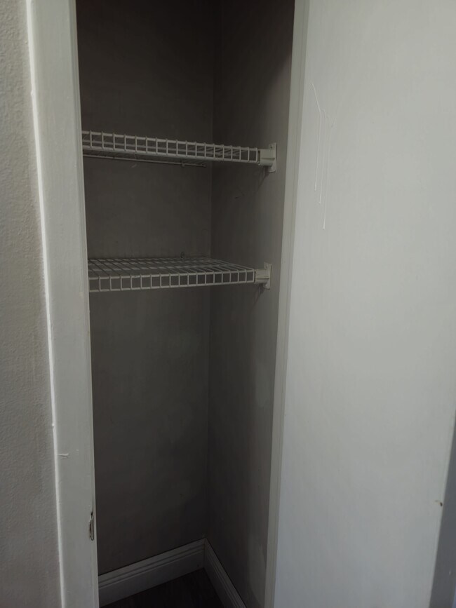 Building Photo - 108 Loredo Ln