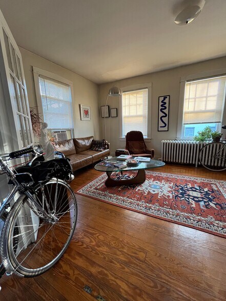 Building Photo - 41 S Water St