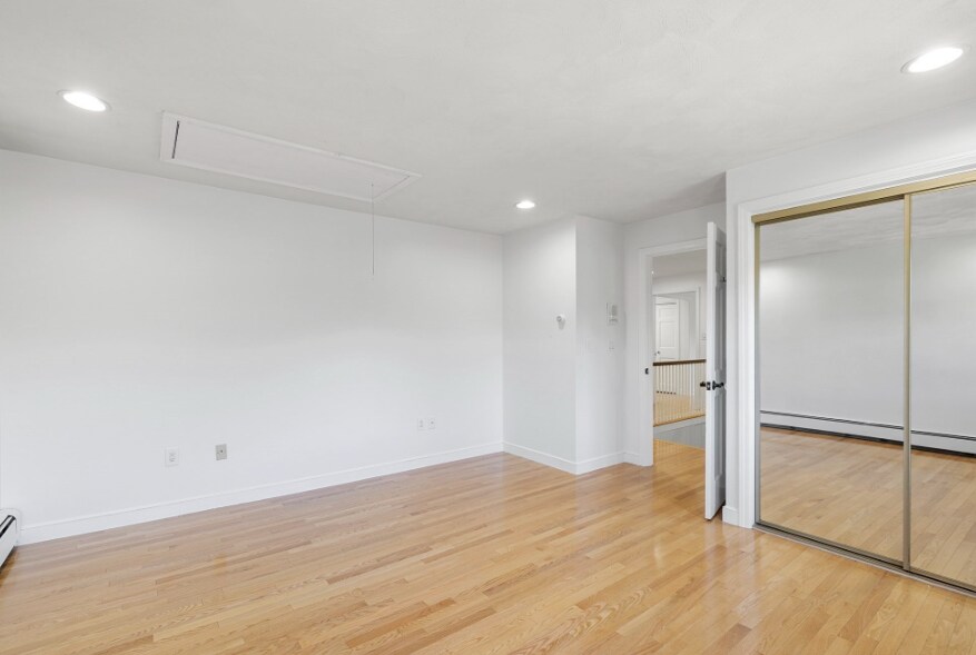 Building Photo - 31 Coolidge Rd