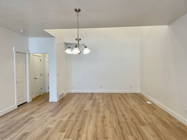 Building Photo - 3990 W 1530 N