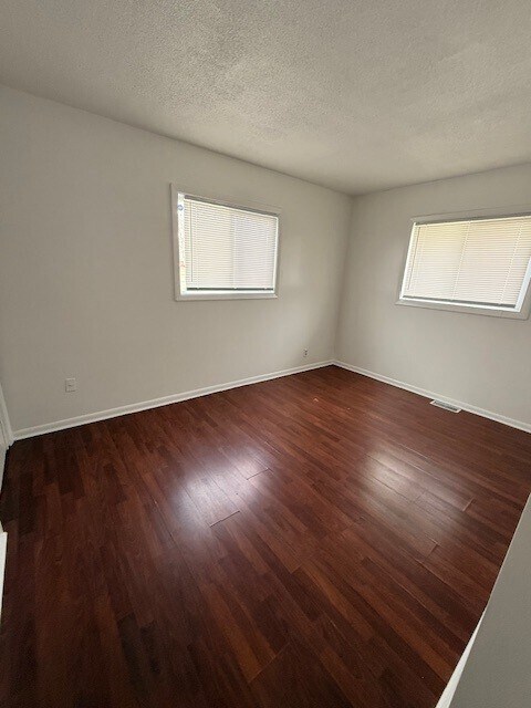 Bedroom2 - 2256 N Pasadena St