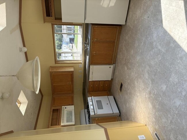 Building Photo - 3122 Peartree Ln