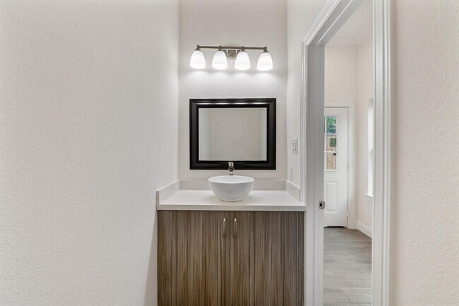 Building Photo - 5105 Malmedy Rd