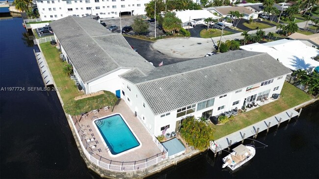 Building Photo - 1400 NE 55th St