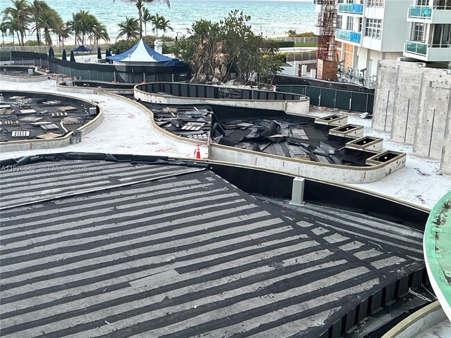 Building Photo - 5161 Collins Ave