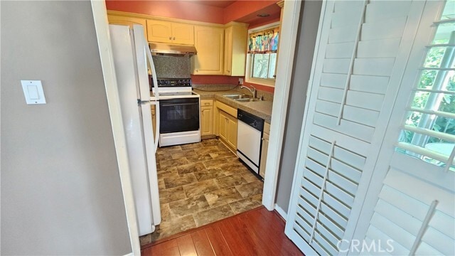 Building Photo - 22619 Nadine Cir