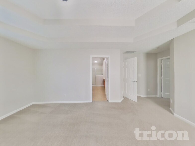 Building Photo - 12878 Dunns View Dr