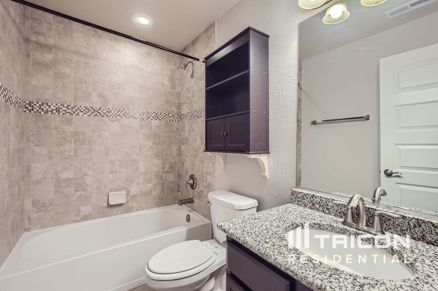 Building Photo - 2156 74th Ave Ct