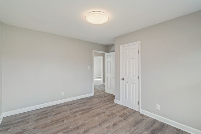 Building Photo - 3658 Tarbett Rd