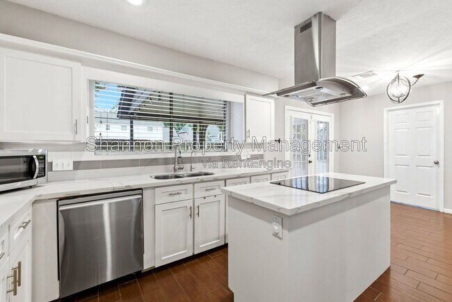 Building Photo - 6307 Jadecrest Dr