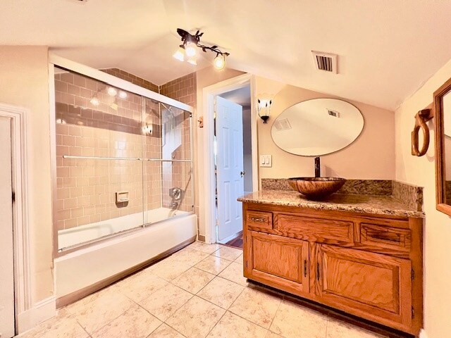 Master bathroom - 849 Lasalle St