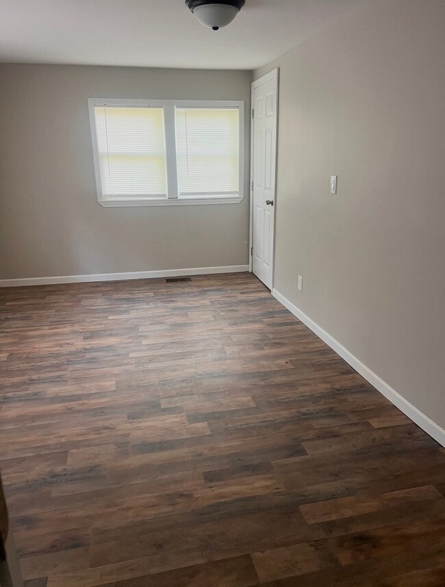 Building Photo - 143 Old Dora Rd