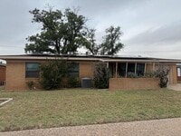 Building Photo - 1009 NW 13th St
