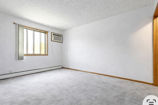 Building Photo - 15 Echo Ct