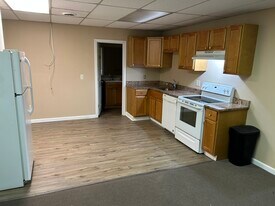 Building Photo - 58 Manville Hill Rd