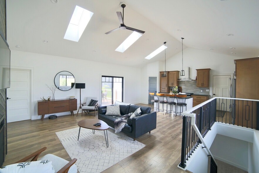 Building Photo - 1830 22nd St S