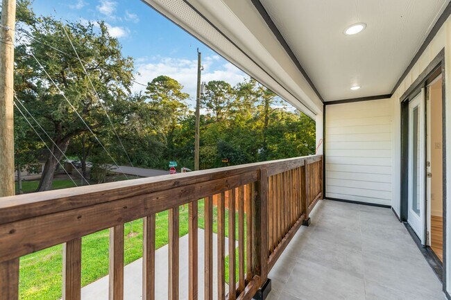 Building Photo - ? Spacious 4BR / 3.5BA Single-Family Home – Move-In Ready! ?