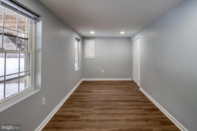 Building Photo - 7885 Godolphin Dr