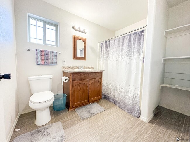 Building Photo - 28810 Arizona Ave