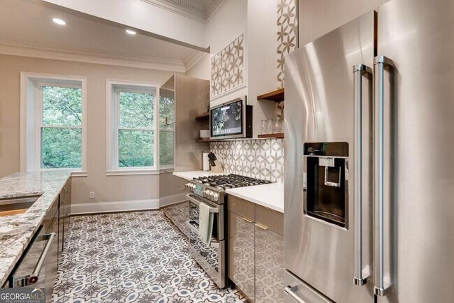 Building Photo - 1116 Piedmont Ave NE