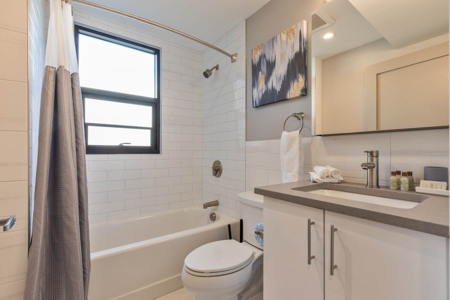 Building Photo - 240 Freedom Trl